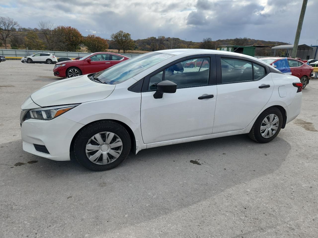 Nissan Versa S Image 1
