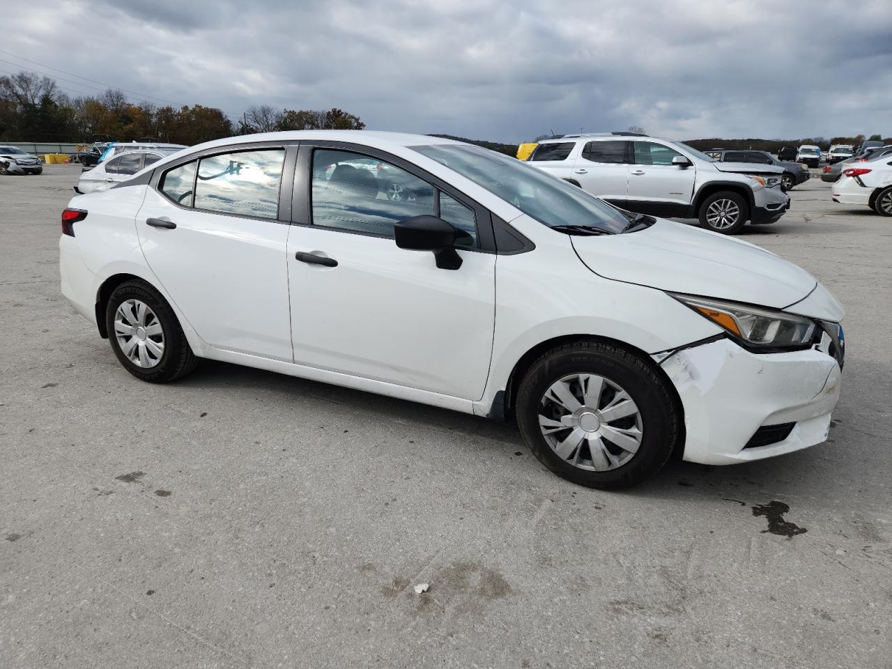 Nissan Versa S Image 5