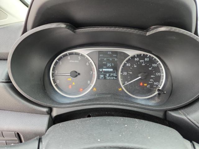 Nissan Versa S Image 9