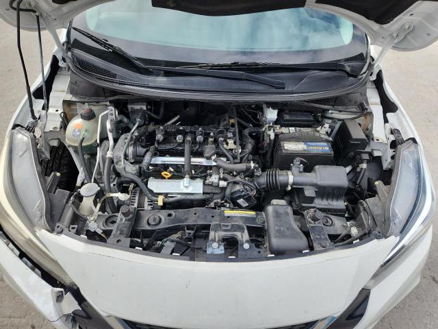 Nissan Versa S Image 11