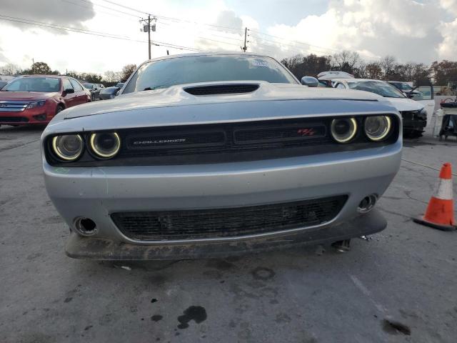 Dodge Challenger R/t Image 3