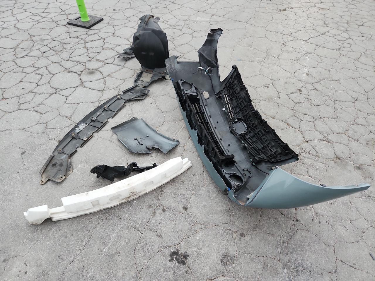 Toyota Prius Image 10