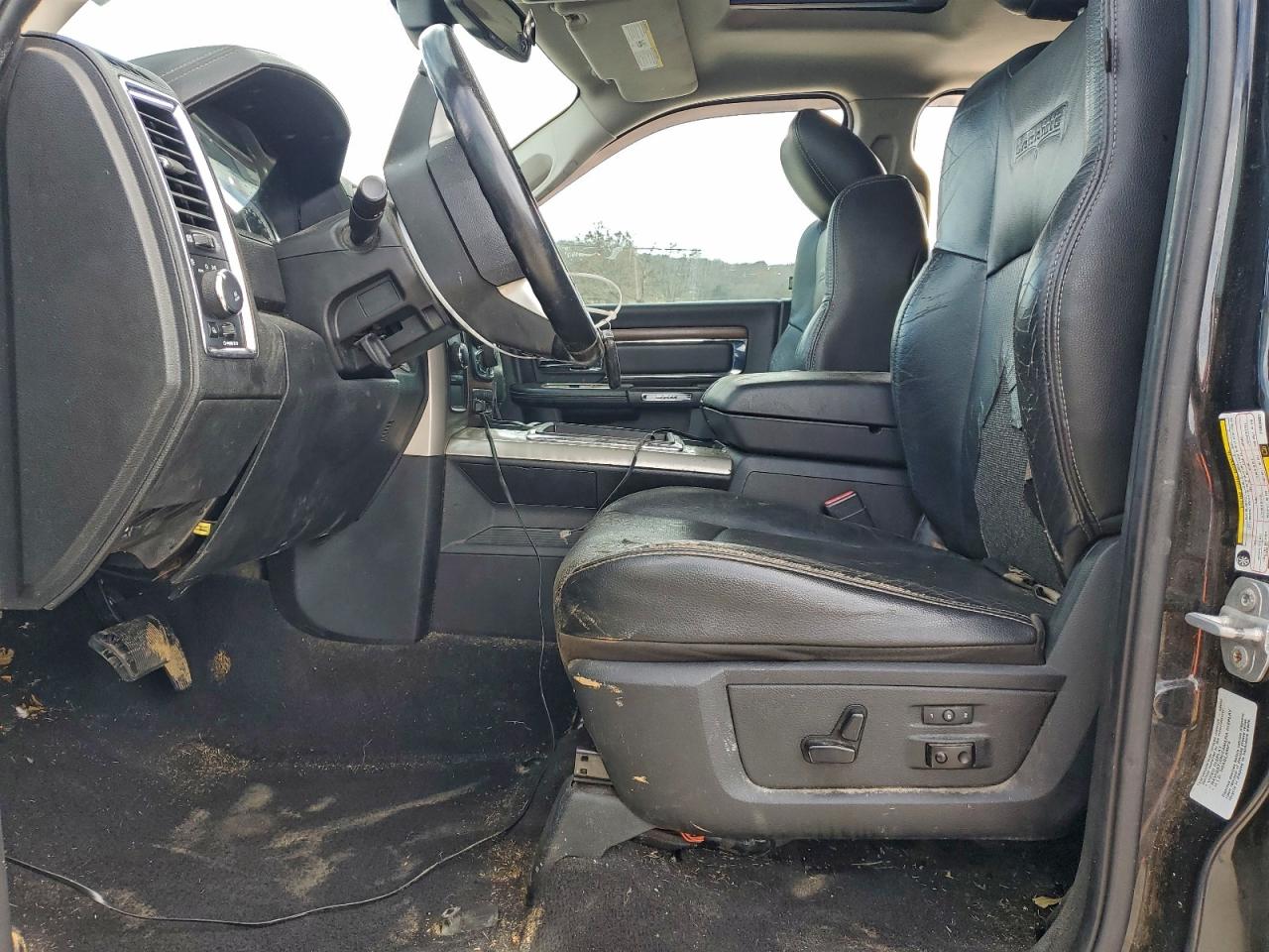 Ram 2500 Laramie Image 7