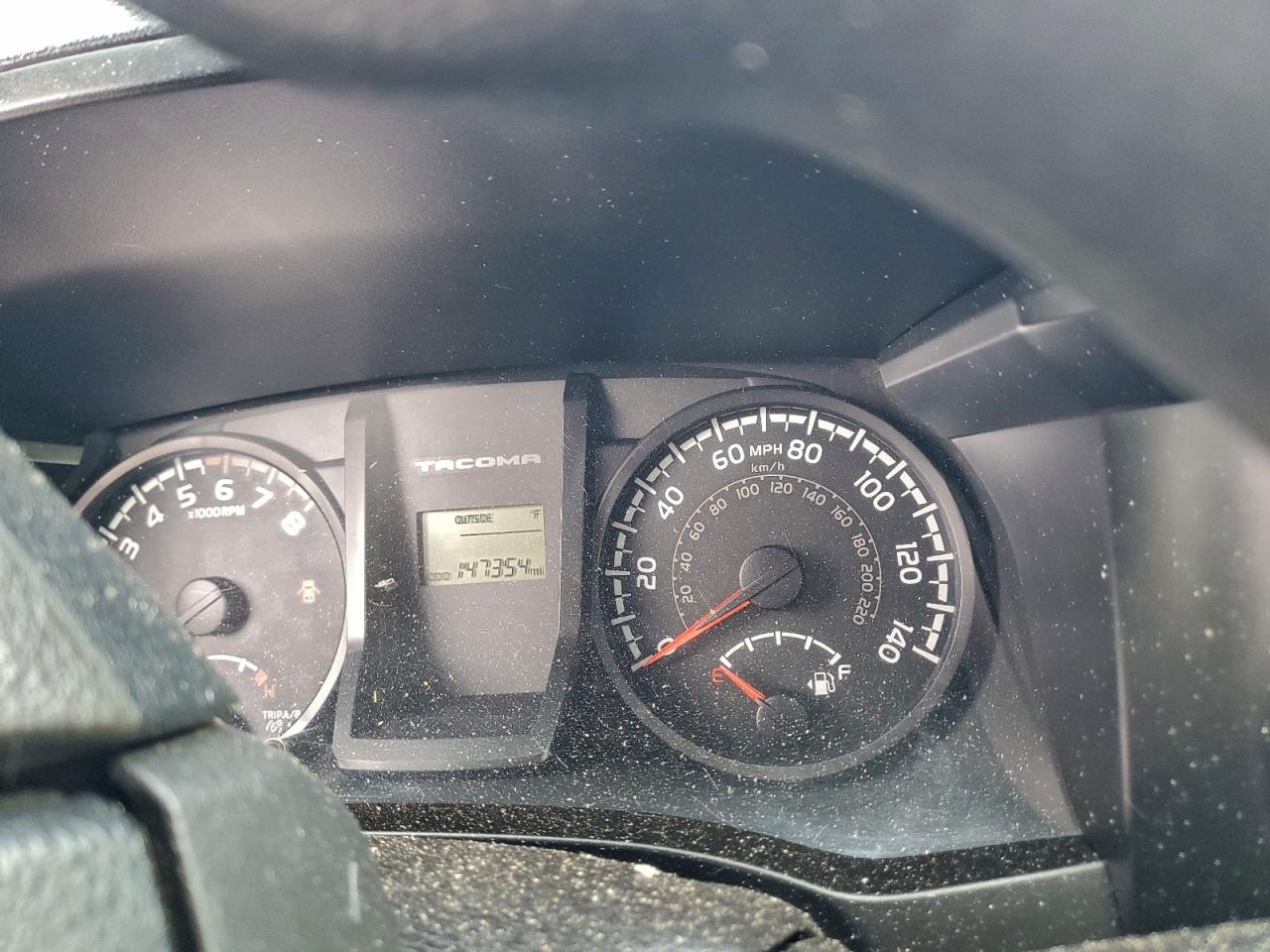 Toyota Tacoma Double Cab Image 9