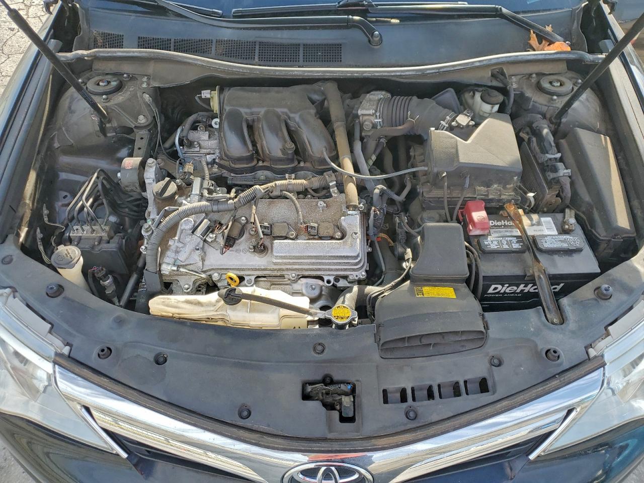 Toyota Camry Se Image 4