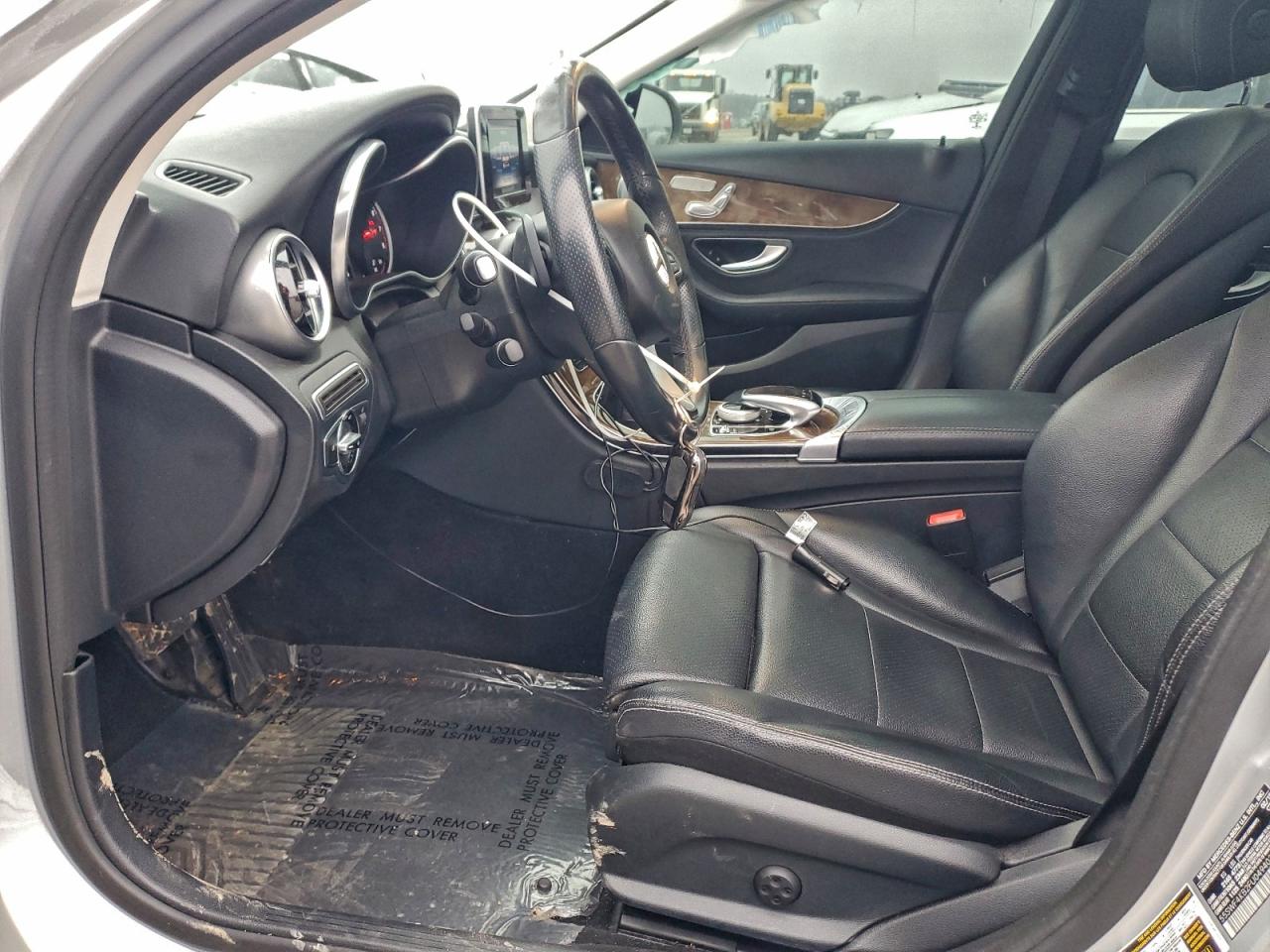 Mercedes-Benz C-Class 300 4matic Image 8