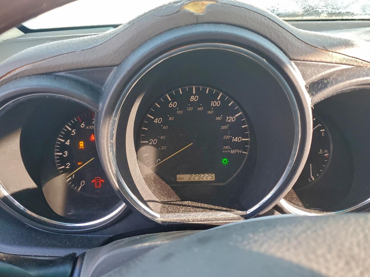 Lexus RX 330 Image 3