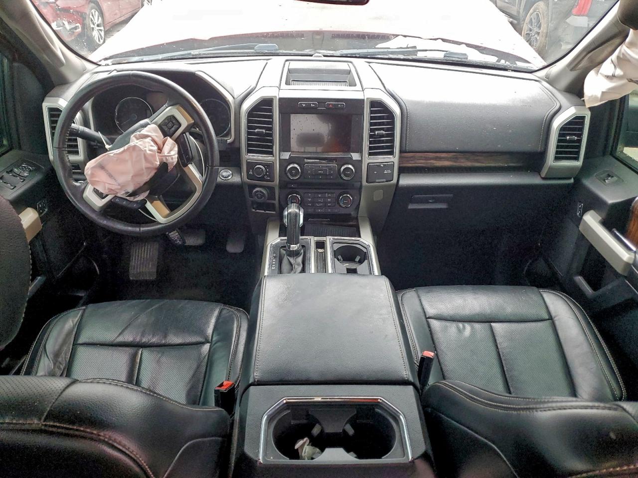 Ford F-150 Supercrew Image 6