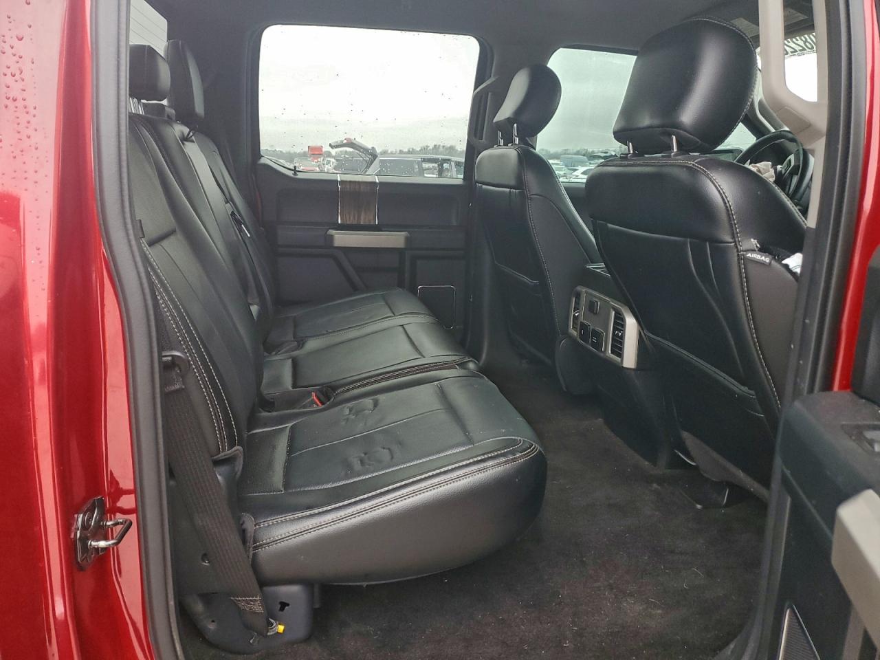 Ford F-150 Supercrew Image 4