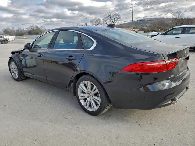 Jaguar XF Premium Image 3