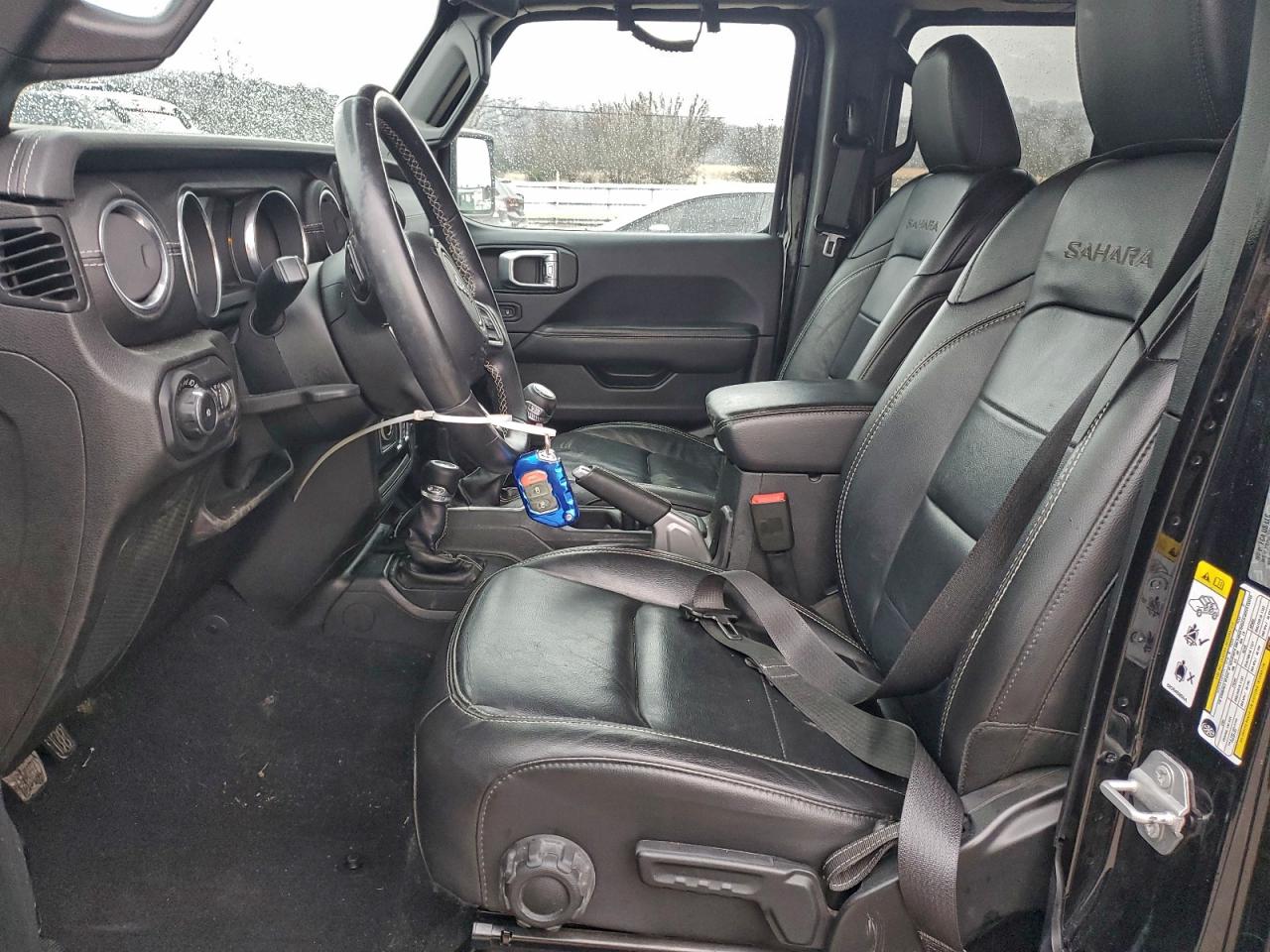 Jeep Wrangler Sahara Image 6