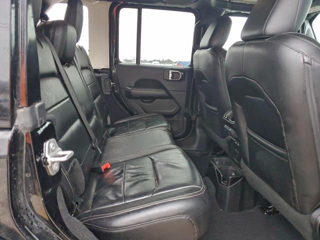 Jeep Wrangler Sahara Image 7