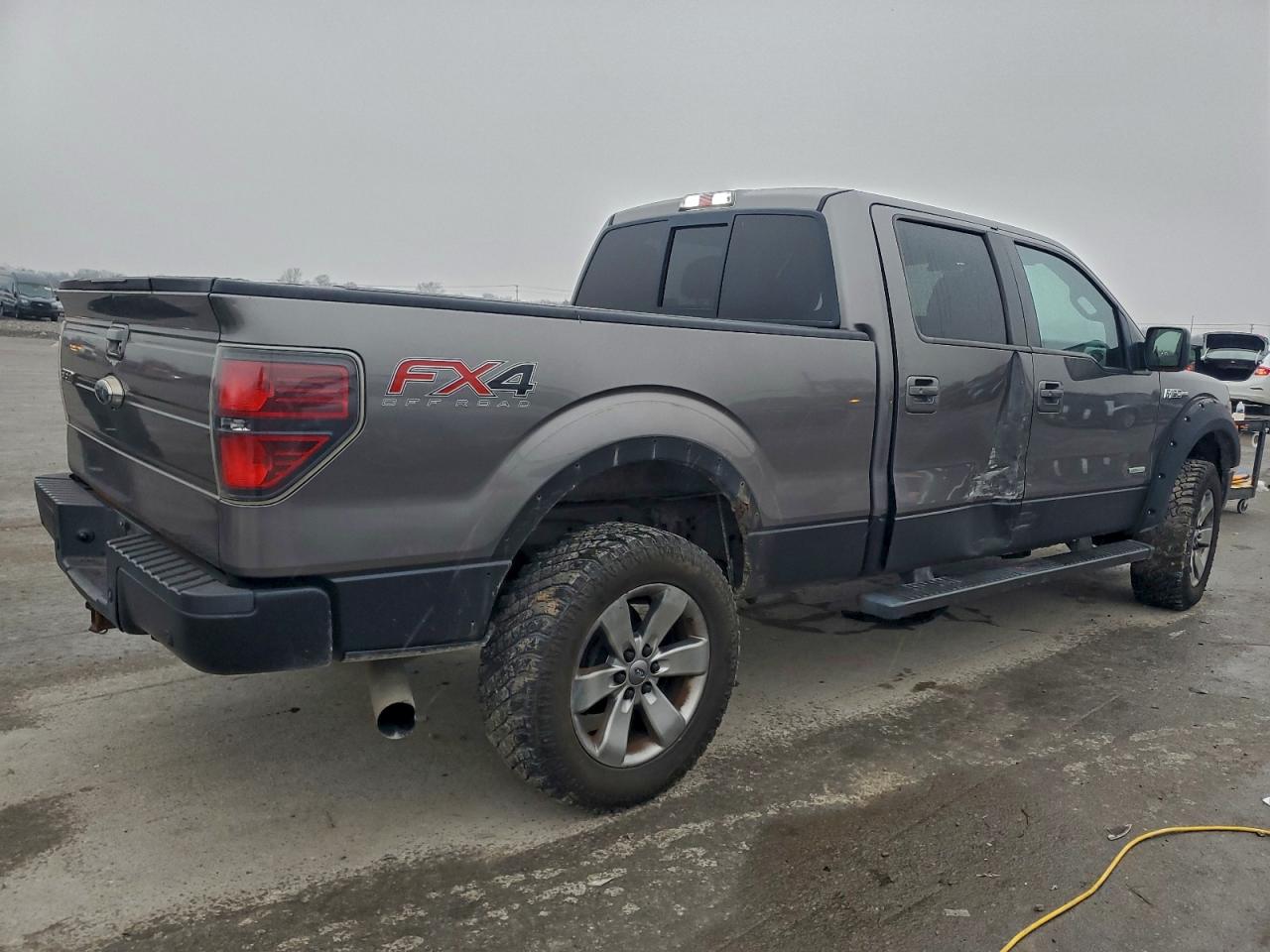 Ford F-150 Supercrew Image 2