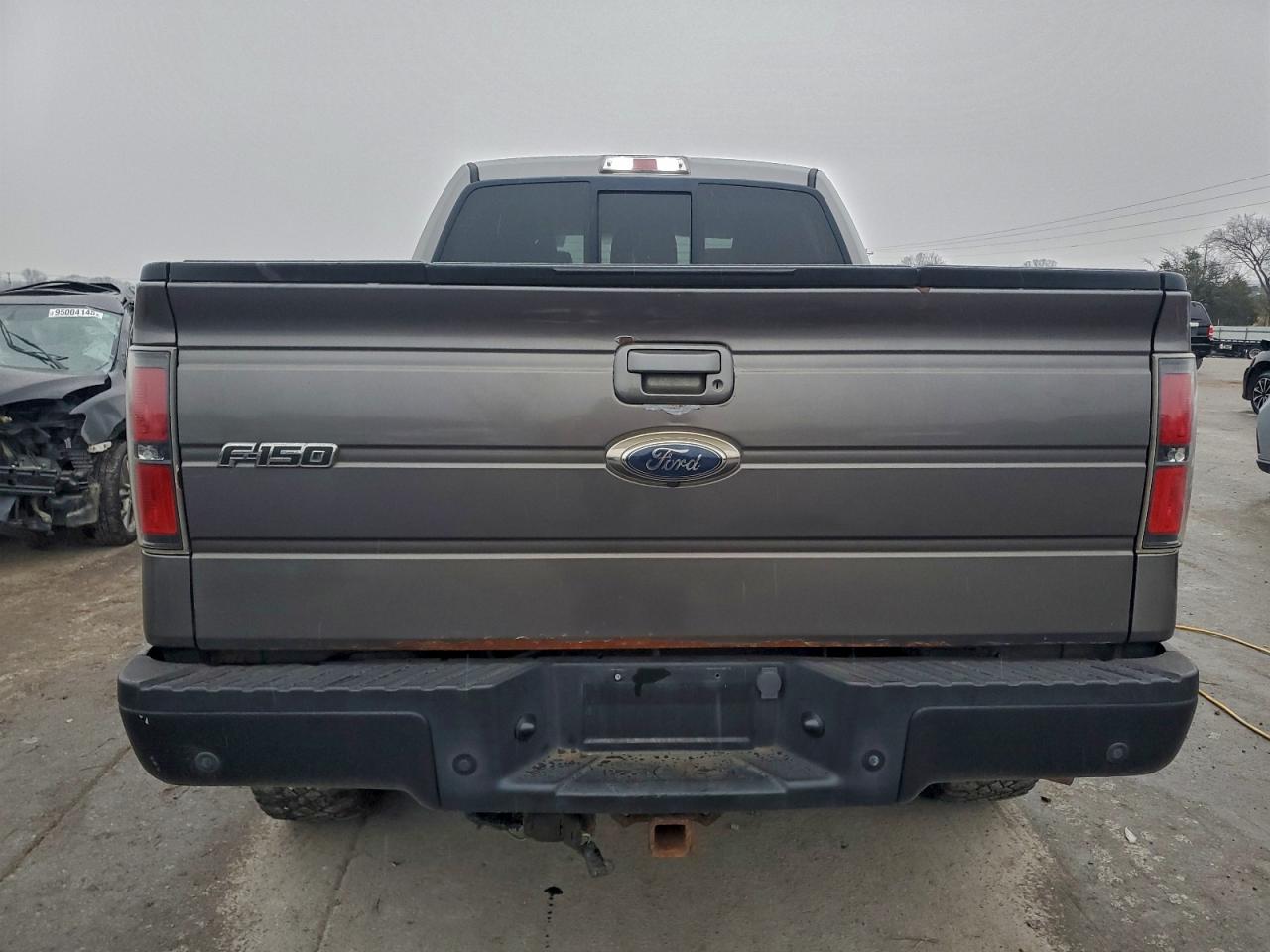 Ford F-150 Supercrew Image 12