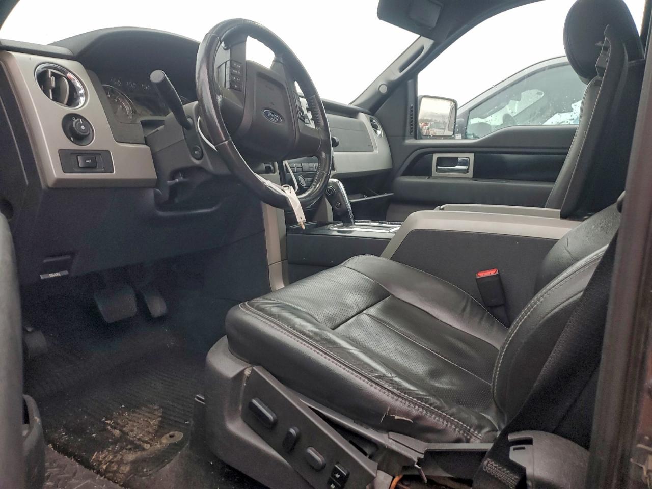 Ford F-150 Supercrew Image 9