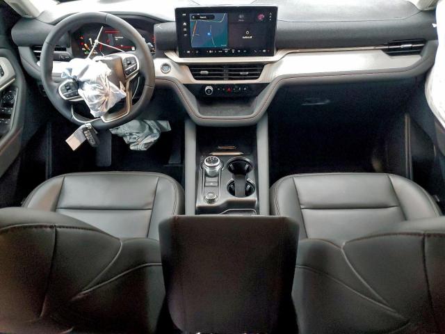 Ford Explorer Active Image 6