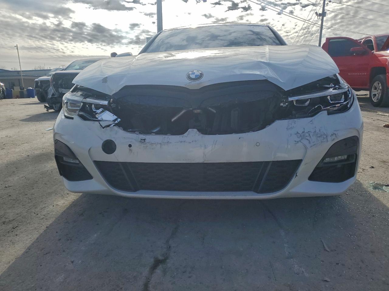 BMW 3 Series Image 6