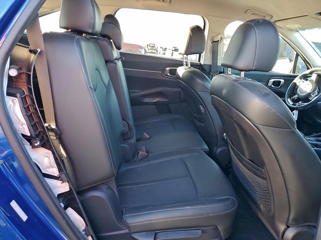 Kia Sorento S Image 10