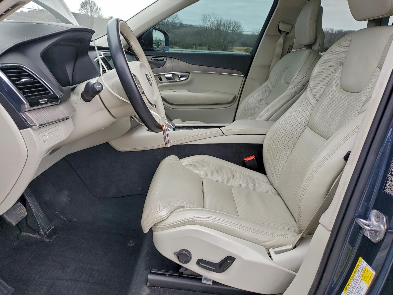 Volvo Xc90 T8 Re T8 Recharge Inscription Image 5