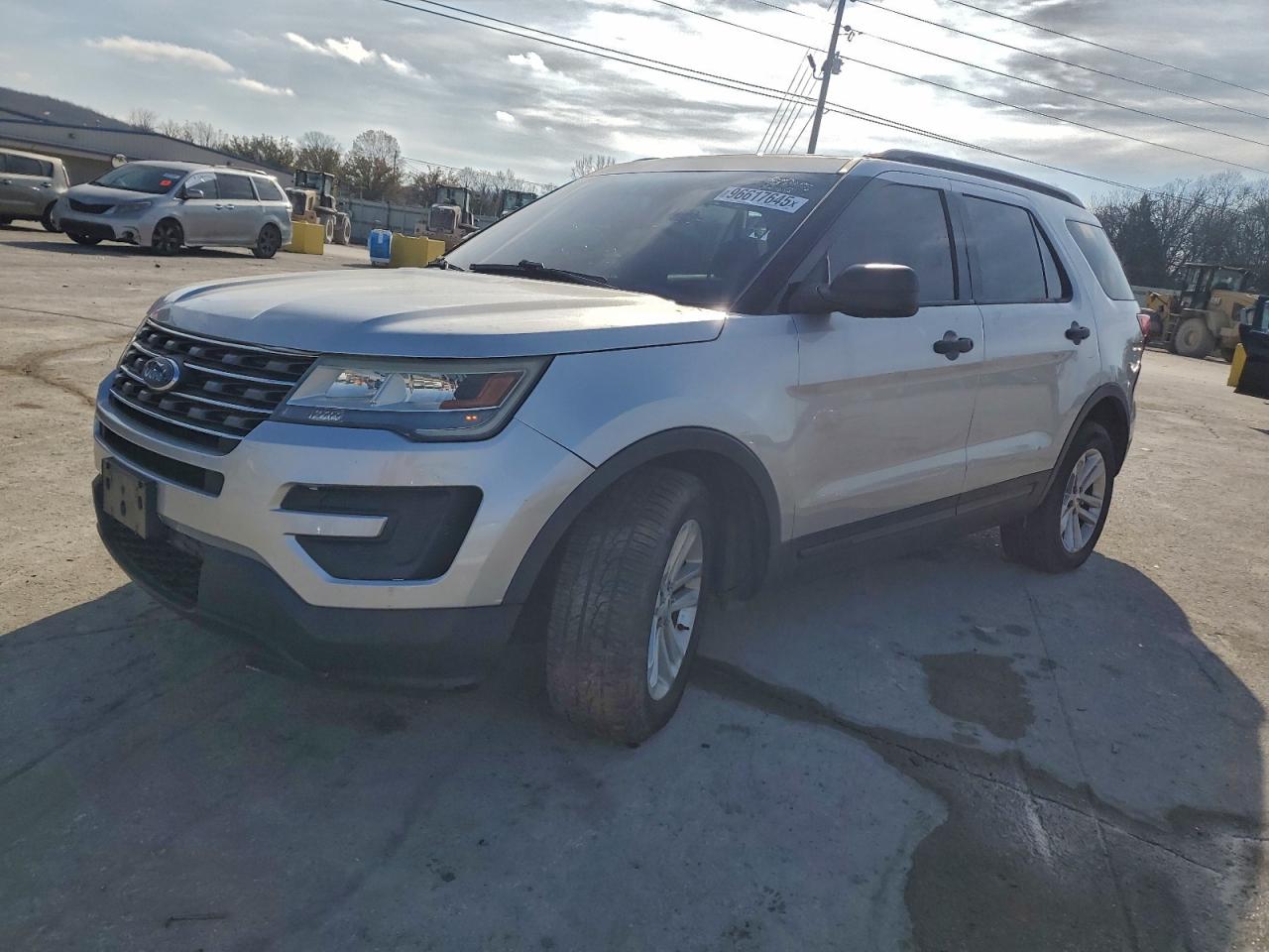 Ford Explorer Image 1