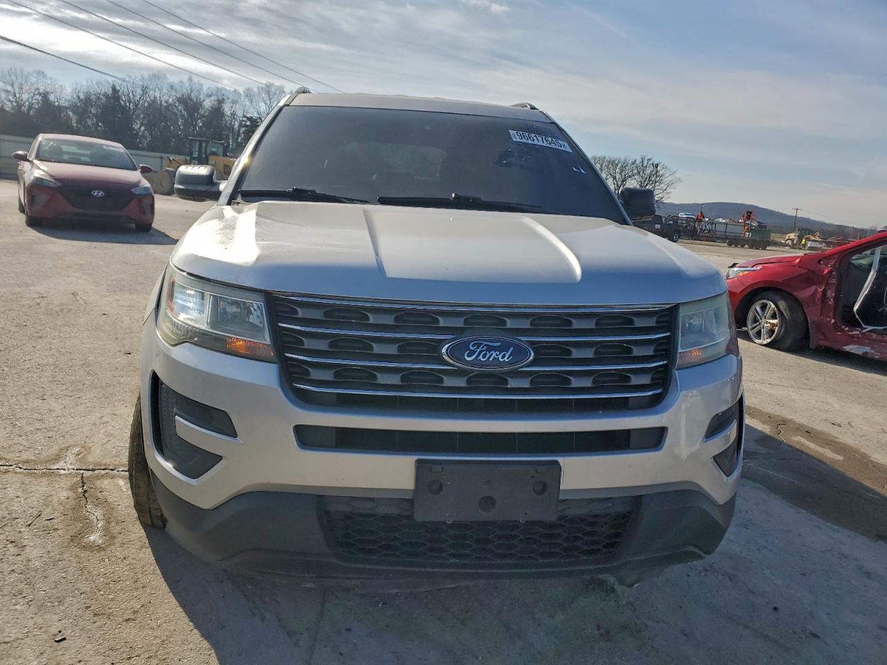 Ford Explorer Image 5