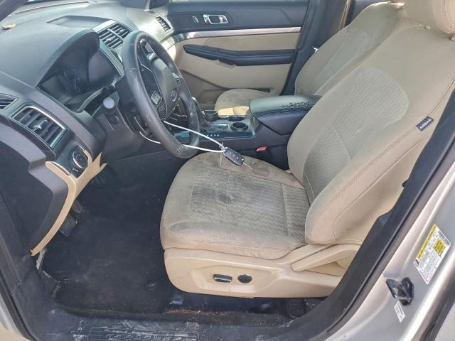 Ford Explorer Image 6