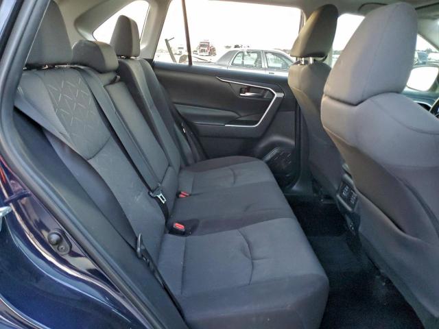 Toyota RAV4 Xle Image 6