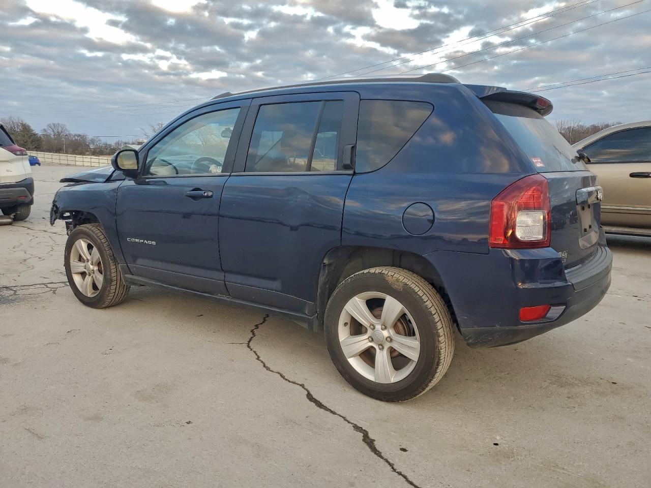 Jeep Compass Latitude Image 2