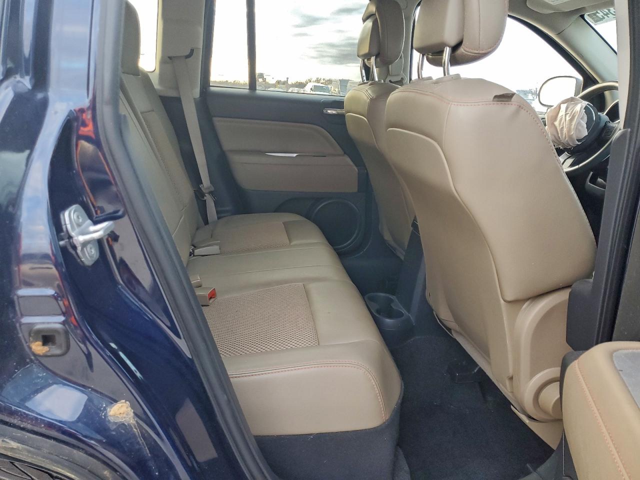 Jeep Compass Latitude Image 6