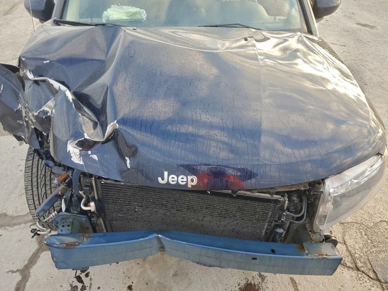 Jeep Compass Latitude Image 9