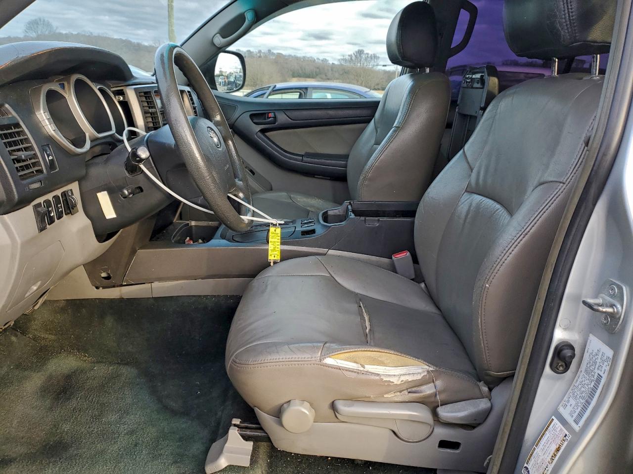 Toyota 4Runner Sr5 Image 6