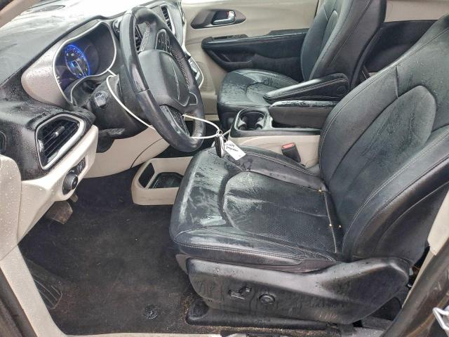 Chrysler Pacifica Touring L Image 6