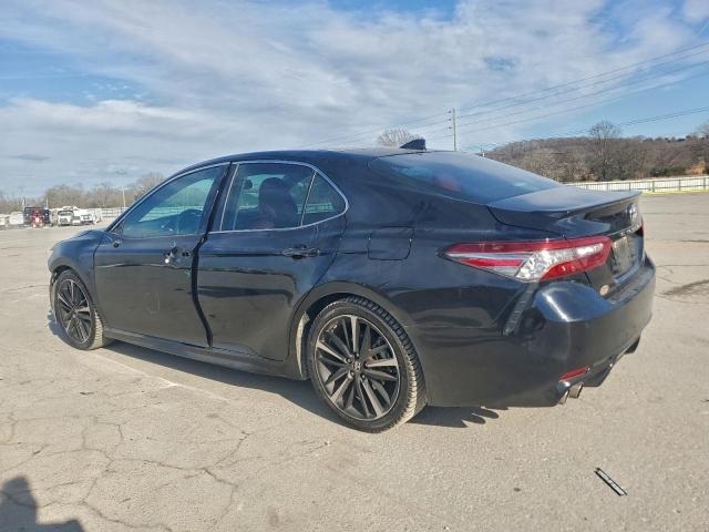 Toyota Camry Xse Image 3