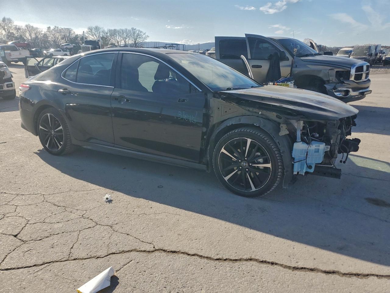 Toyota Camry Xse Image 2