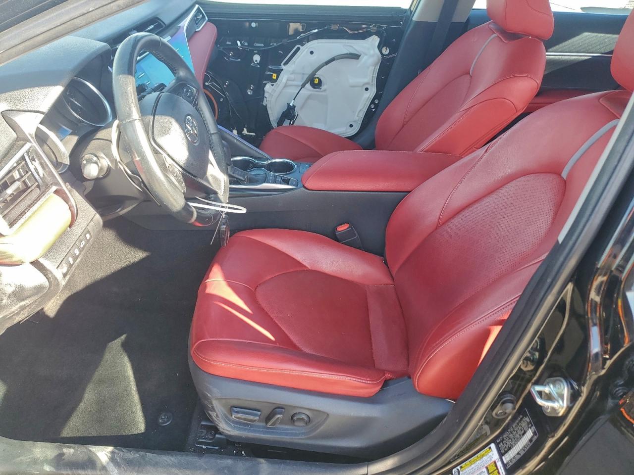 Toyota Camry Xse Image 8