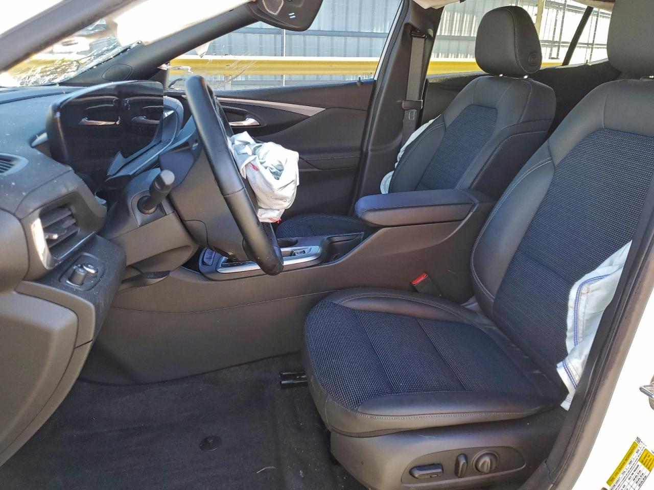 Buick Envista Pr Preferred Image 8