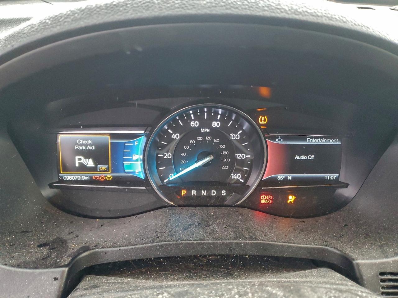 Ford Explorer Limited Image 11