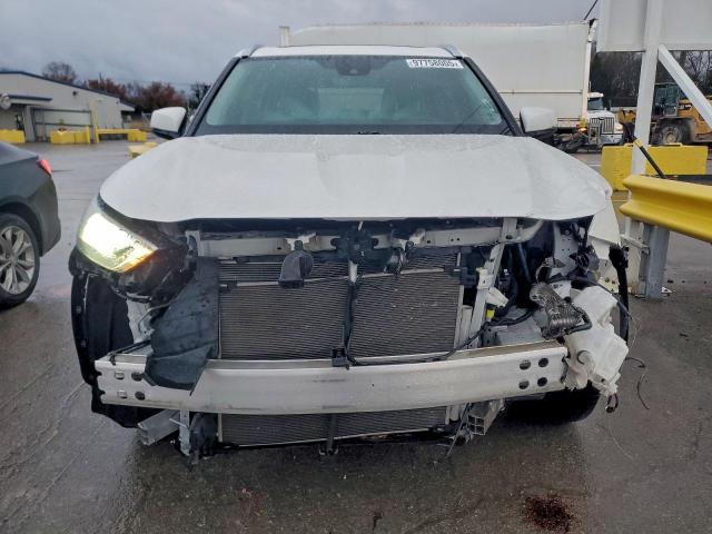 Toyota Highlander Xle Image 2