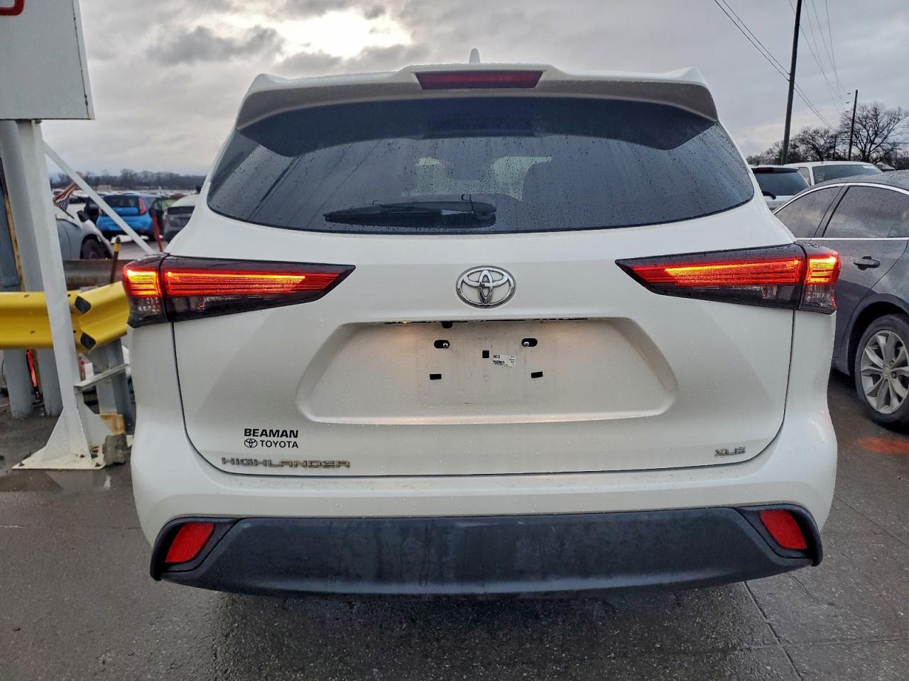 Toyota Highlander Xle Image 12