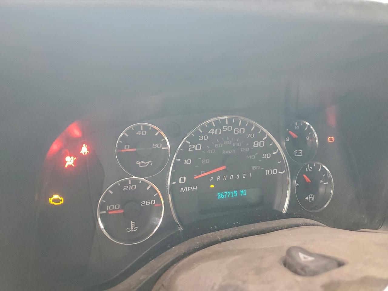 Chevrolet Express Image 8