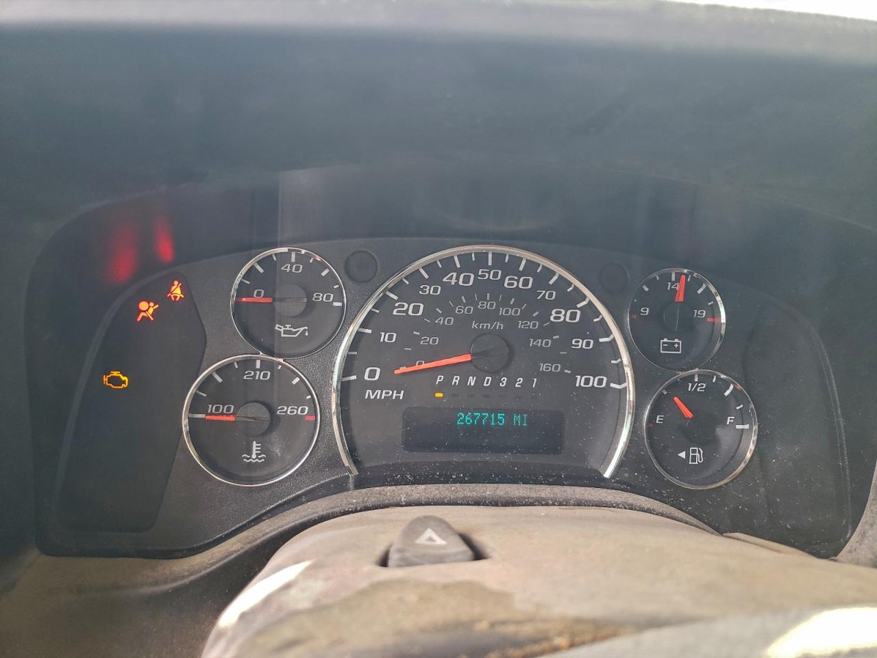 Chevrolet Express Image 5