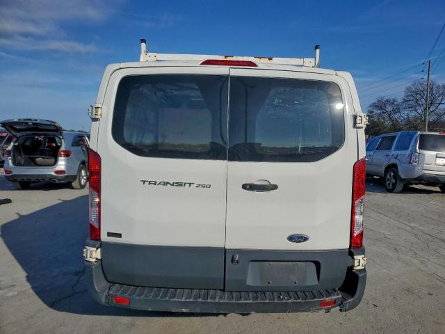 Ford Transit T-250 Image 7