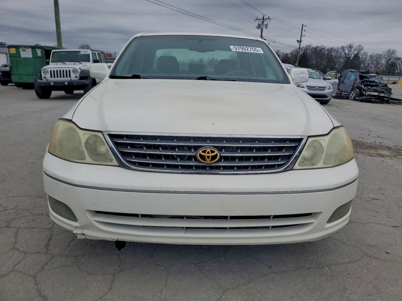 Toyota Avalon Xl Image 3