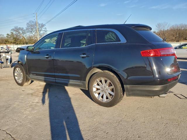 Lincoln MKT Image 14