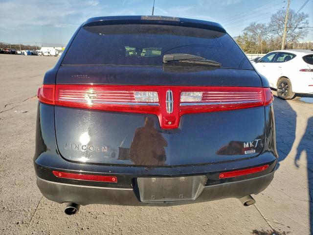 Lincoln MKT Image 6