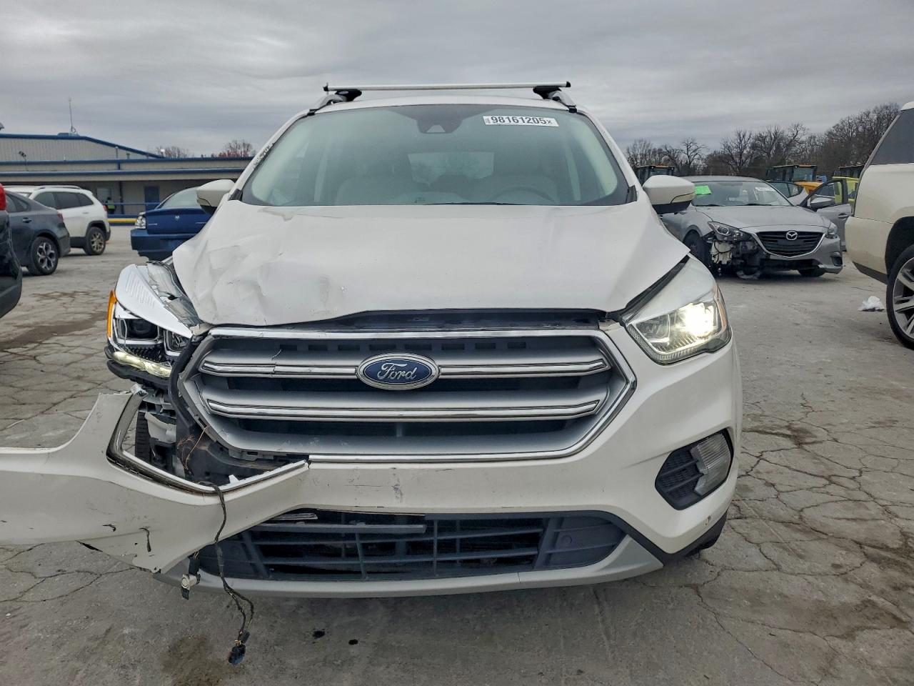 Ford Escape Titanium Image 11