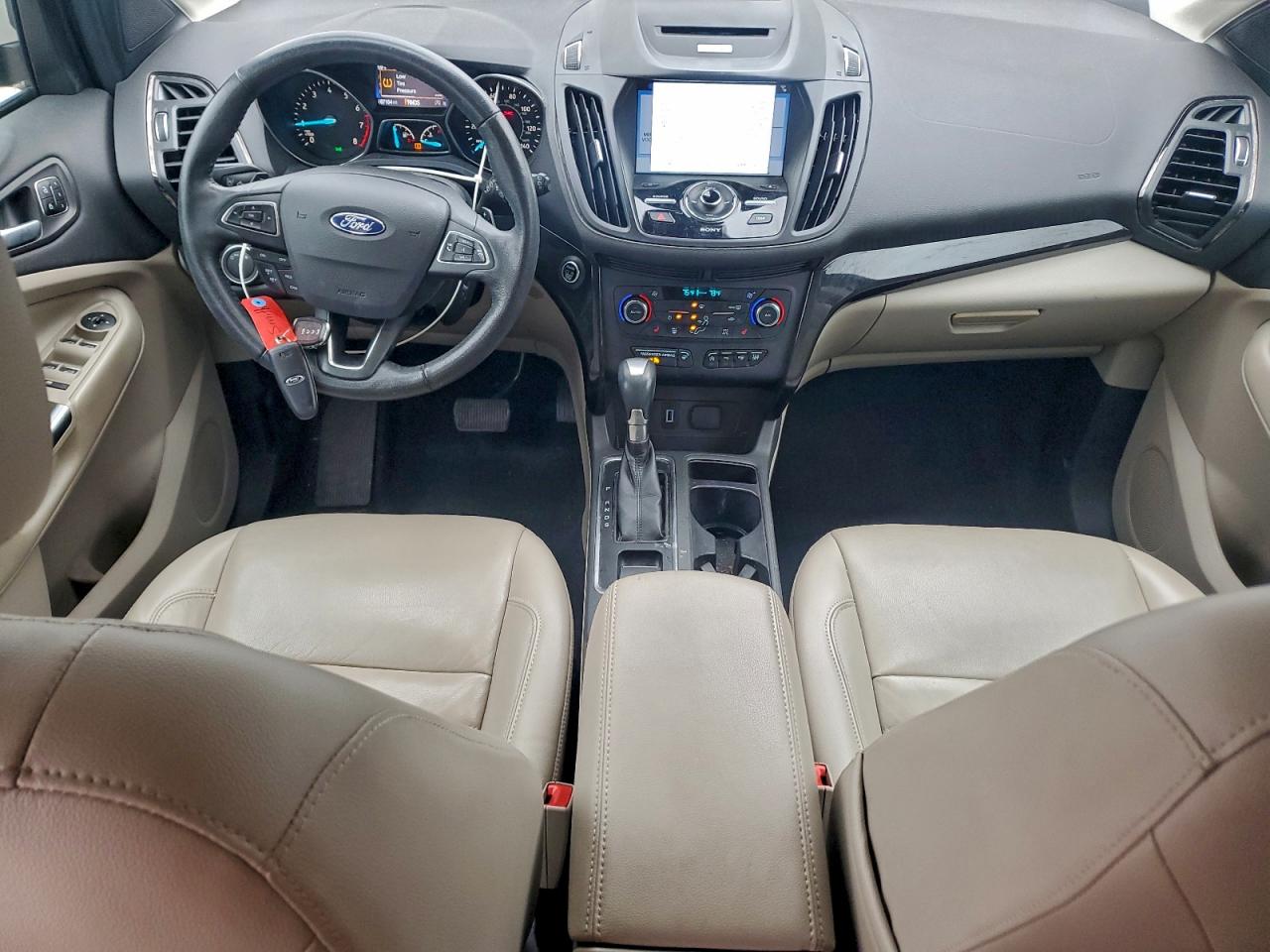 Ford Escape Titanium Image 7