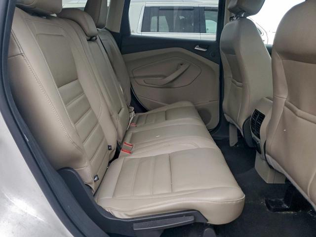 Ford Escape Titanium Image 2