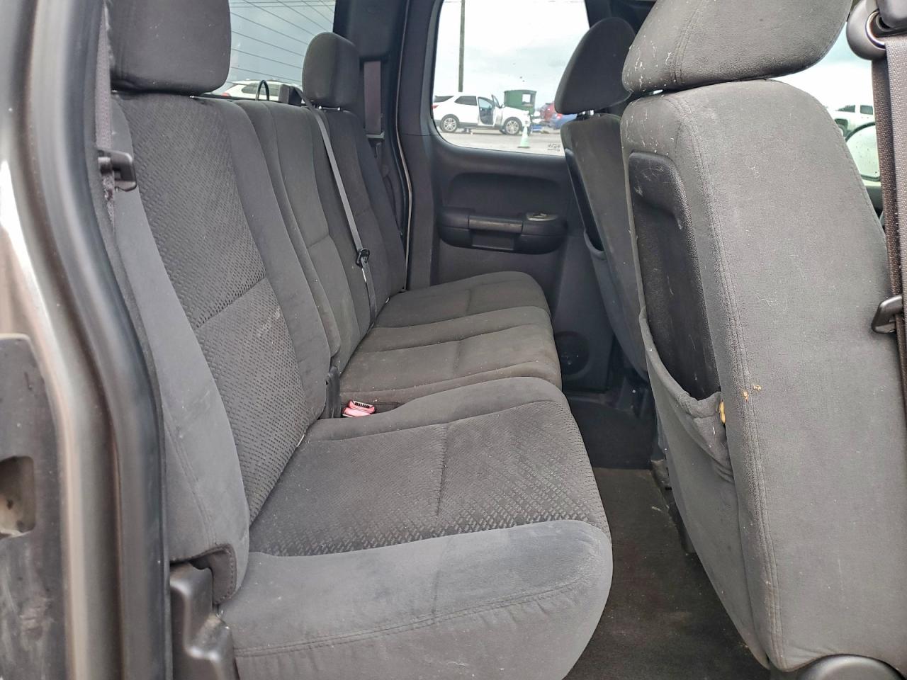 Chevrolet Silverado K1500 Image 8