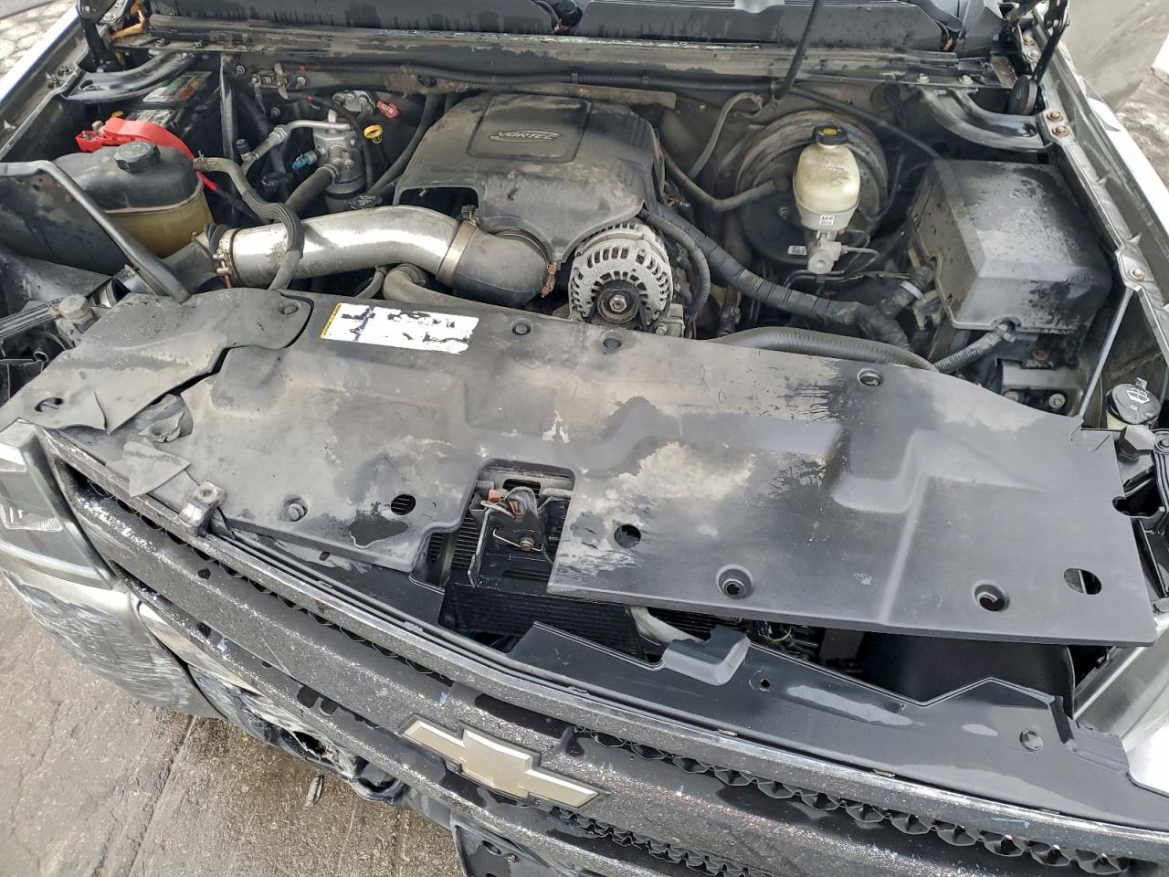 Chevrolet Silverado K1500 Image 9